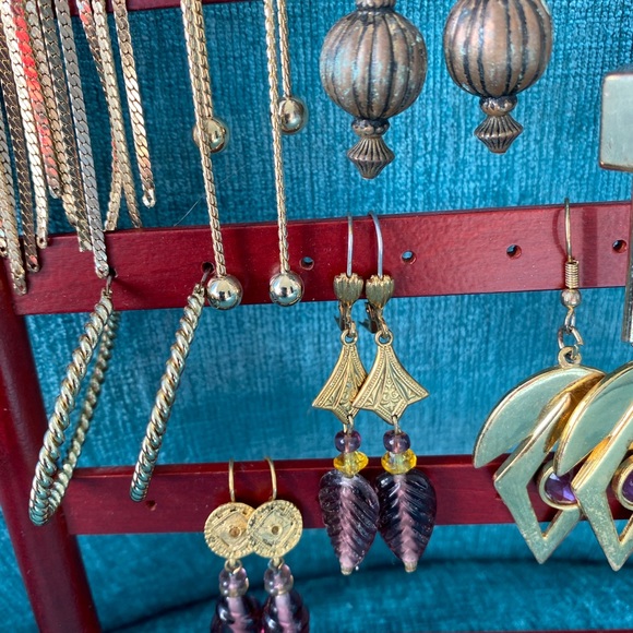 Lot of Earrings TEN Pairs with Display Stand - Picture 8 of 11